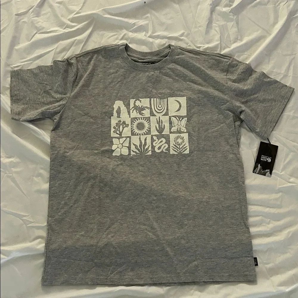 Mountain Hardwear- W Desert Check™ Boxy Short Sleeve, Heather Grey, Medium, NWT